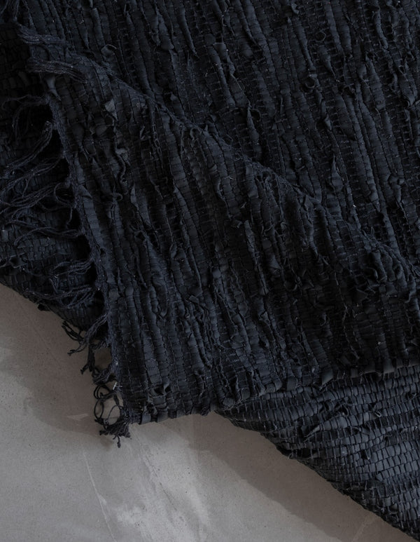 Carpetde Özel El Dokuma Deri Kilim Siyah