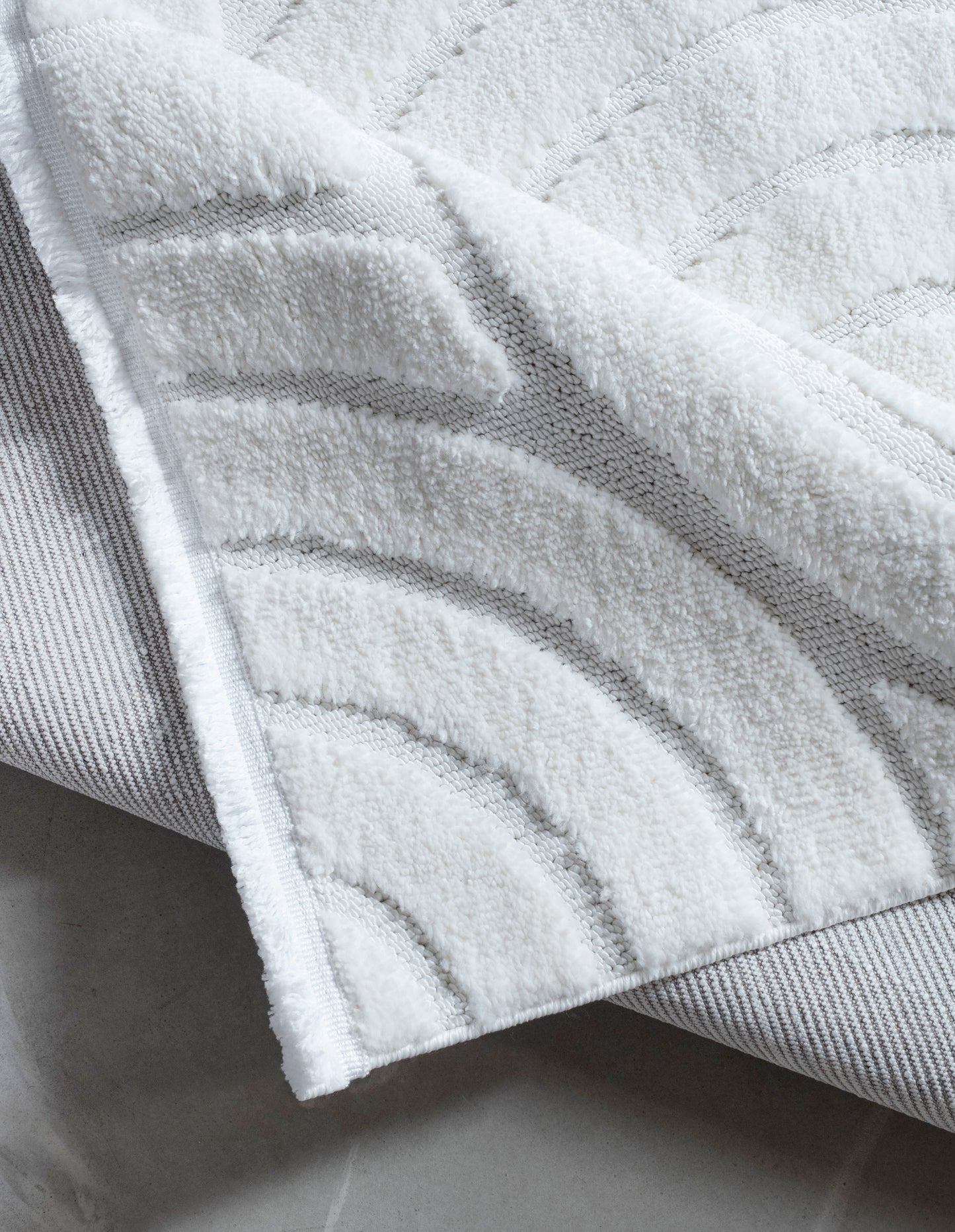 Carpetde Halı Yeni Nesil Senge Minimalist Desen Kırık Beyaz