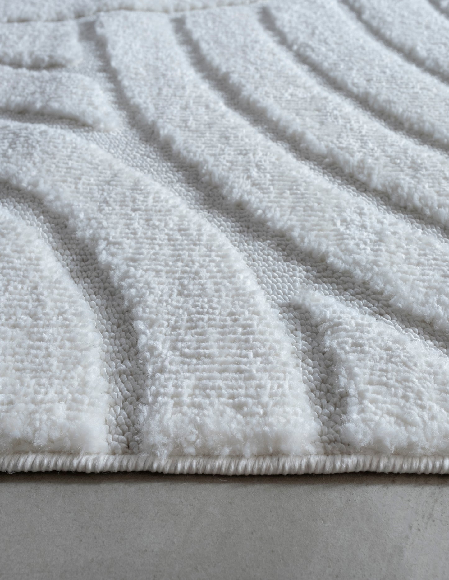 Carpetde Halı Yeni Nesil Senge Minimalist Desen Kırık Beyaz