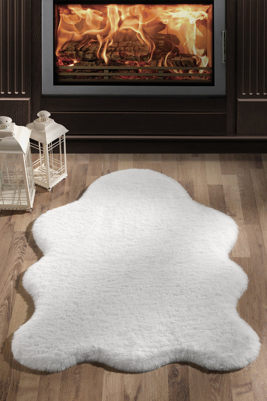 Carpetde Pomy Serisi Pamuk&Akrilik Dokuma Beyaz Tavşan Post